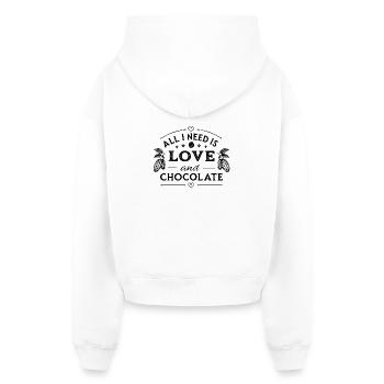 Tout ce dont j’ai besoin, c’est d’amour et de chocolat - Sweat à capuche cropped oversize femme SPREAD - blanc - Dos - AI Model Female 172 light (172cm)