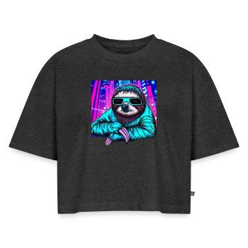 Retrowave Sloth - Ukiyo-e painting - Women’s Premium Oversized Organic Cropped T-Shirt - heather anthracite - Front - Selfina (174cm)