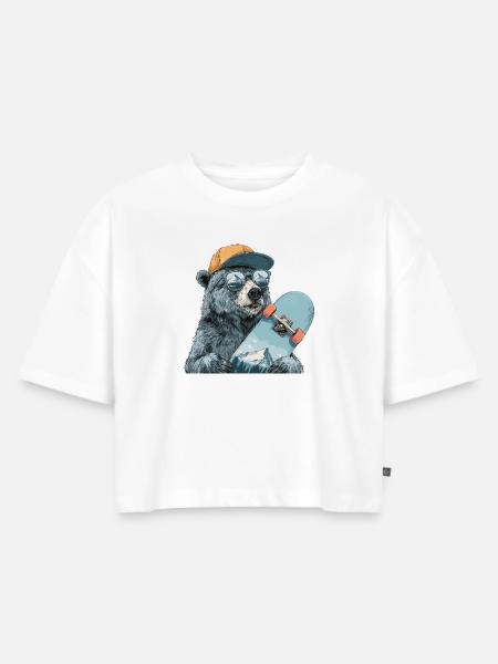 Bär Skater mit Bergreflexion - Frauen Premium Oversized Bio Cropped T-Shirt - Weiß