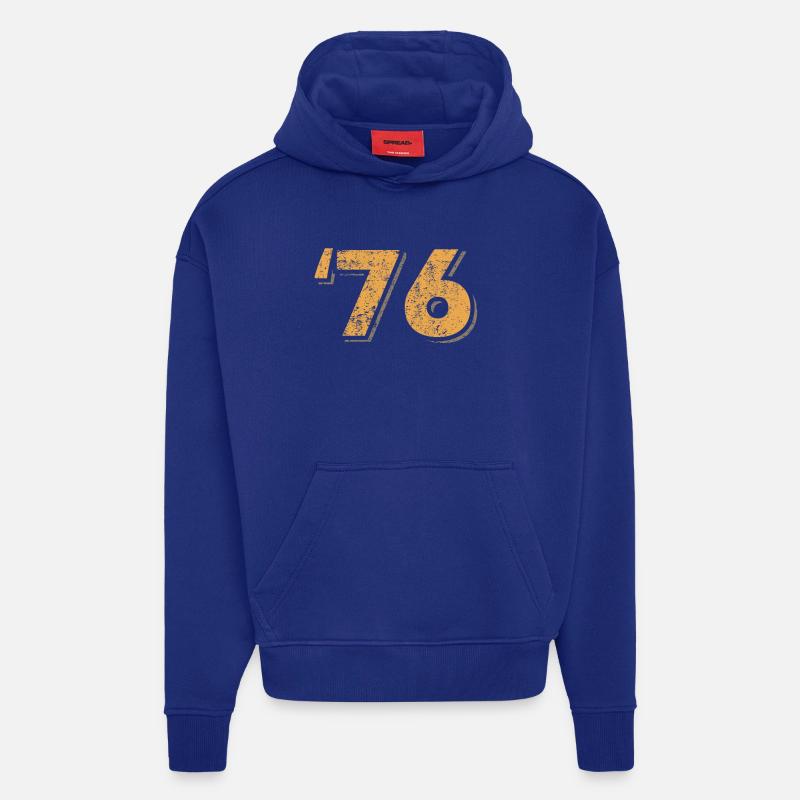 76 Rétro Numéro en Difficulté - Sweat à capuche bio épais oversize fabriqué en UE - Iconic Blue