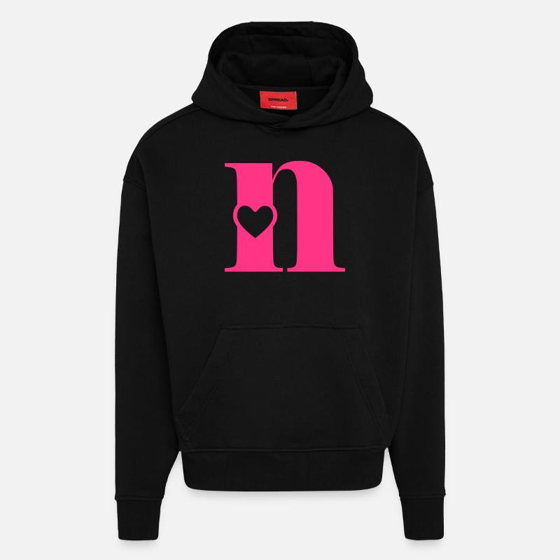 Buchstabe n Anfangsbuchstabe mit Herz - Hoodie- made by SPREAD  - SOLID BLACK
