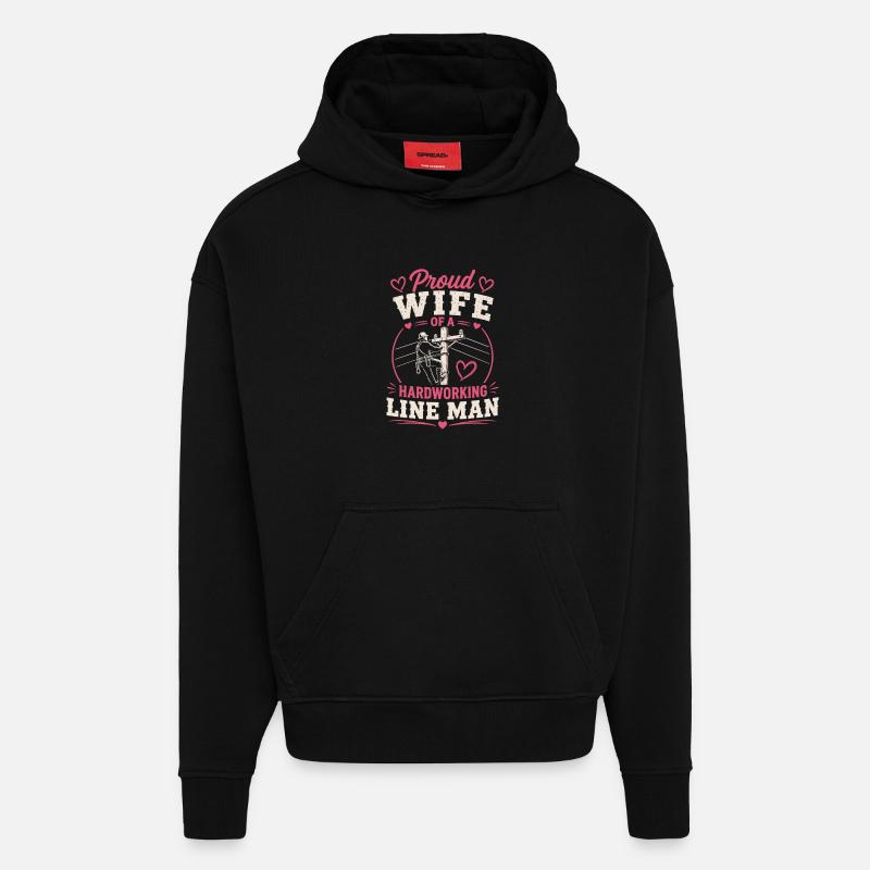 Strom Arbeiter Ehefrau Elektriker Technik - Hoodie- made by SPREAD - SOLID BLACK