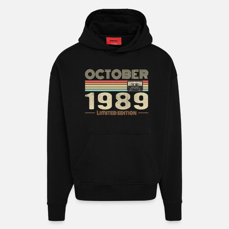 Anniversaire octobre 1989 - Birthday october 1989 - Sweat à capuche bio épais oversize fabriqué en UE - SOLID BLACK