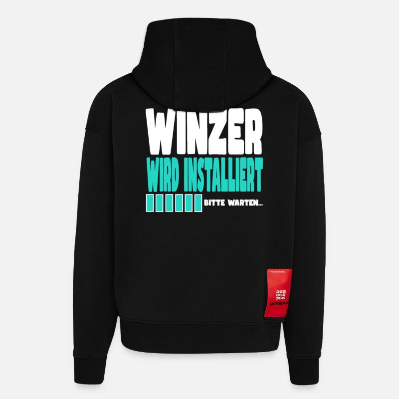 Winzer wird installiert - Hoodie- made by SPREAD  - SOLID BLACK