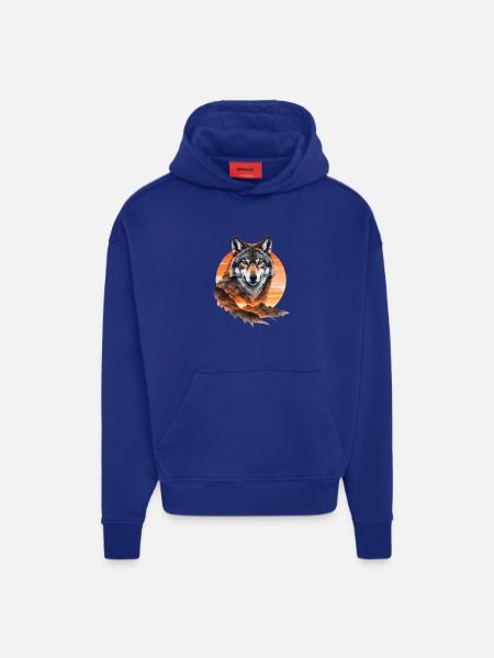 Wolf im Abendrot über Bergen - Hoodie- made by SPREAD - OFF WHITE