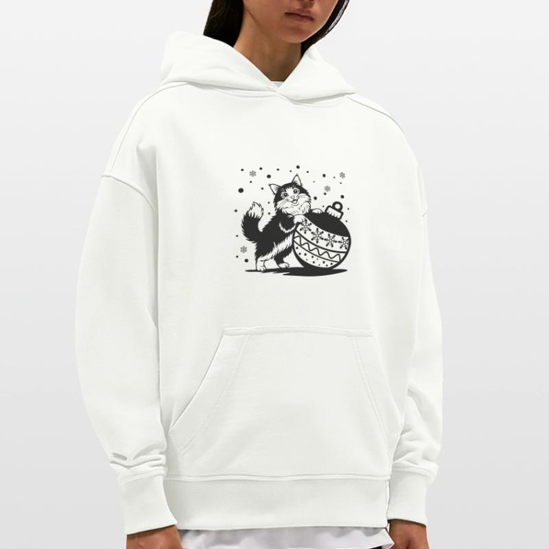 Süße, flauschige Katze mit einer großen Weihnachtskugel – St. Hoodie- made by SPREAD 