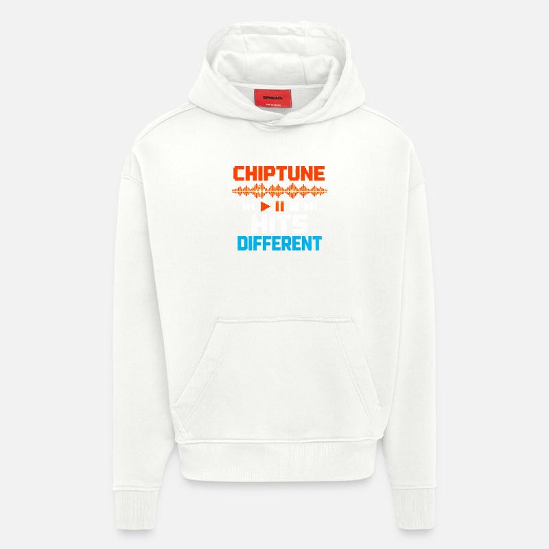Chiptune tire différemment | Humour musical 8-bit - Sweat à capuche bio épais oversize fabriqué en UE - OFF WHITE