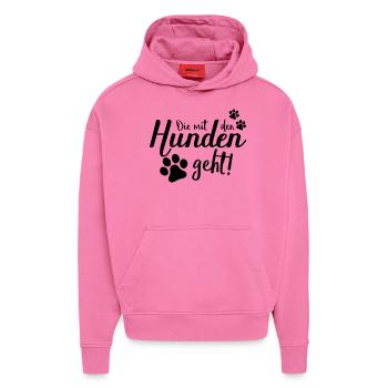 die mit den hunden geht design - Hoodie- made by SPREAD  - AURA PINK - Vorne - Dylan (187cm)