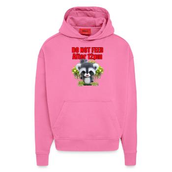 Füttern Sie den Gremlin nicht - Hoodie- made by SPREAD  - AURA PINK - Vorne - Dylan (187cm)