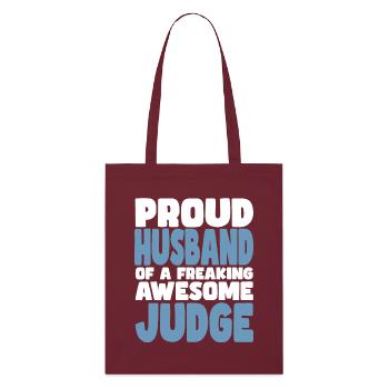 Fière épouse d’un sacré bon juge - Tote bag bio Stanley/Stella - bordeaux - Devant