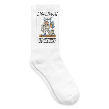 Fügt der Verletzung noch eine Schädigung zu – lustige, wörtliche Idiom-Zeichentrickserie - Tennissocken - Weiß - Rechts