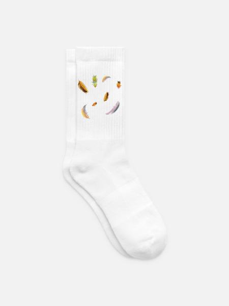 zarte kunterbunte Federn Symbol der Leichtigkeit - Tennissocken - Weiß