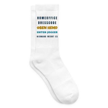 Homeoffice Dresscode Oben Hemd unten Jogger - Tennissocken - Weiß - Rechts