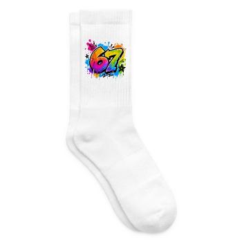 Six Seven - 67 - Typo - Meme - Basketball - 6-7 - Tennissocken - Weiß - Rechts
