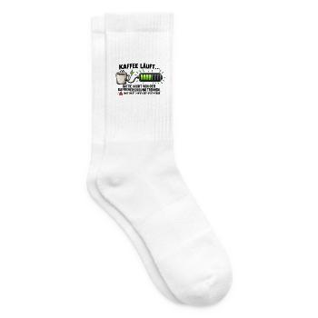 Kaffee läuft, Akku lädt – Geschenk Büro - Tennissocken - Weiß - Rechts