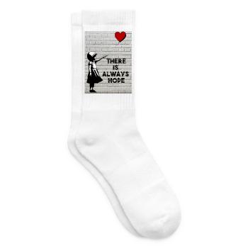 Hoffnung in der Wand: Mädchen und roter Ballon - Tennissocken - Weiß - Rechts