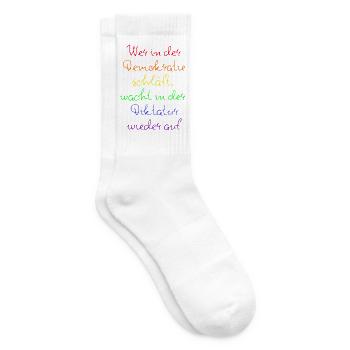 WER IN D. DEMOKRATIE SCHLÄFT WACHT IN DIKTATUR AUF - Tennissocken - Weiß - Rechts