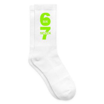 Six Seven - 67 - Typo - Meme - Basketball - 6-7 - Tennissocken - Weiß - Rechts