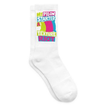 Kissen – My Pillow Started a Texture Riot - Tennissocken - Weiß - Rechts