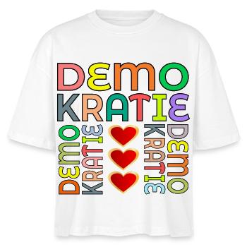 HERZ BUNTE DEMOKRATIE - Stanley/Stella Frauen Boxy Bio-T-Shirt Nova - Weiß - Vorne - Anna (173cm)