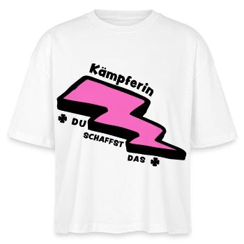 Glücksbringer: Du schaffst das! Kämpferin - Stanley/Stella Frauen Boxy Bio-T-Shirt Nova - Weiß - Vorne - Anna (173cm)