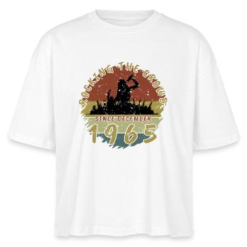 60. Geburtstag Rocking the crowd SNG 12/1965 - Stanley/Stella Frauen Boxy Bio-T-Shirt Nova - Weiß - Vorne - Anna (173cm)