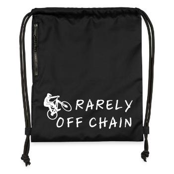Rarely off chain – Radfahrer Spruchmotiv - Turnbeutel aus Recycling-Material - military Green - Vorne