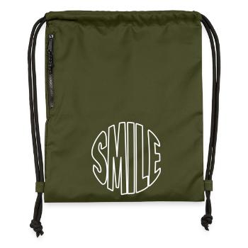 Lettrage clair avec des contours - Sac à cordon en polyester recyclé - military green - Devant