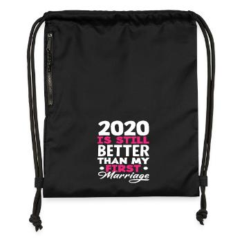 2020 est encore meilleure que mon premier mariage - Sac à cordon en polyester recyclé - military green - Devant
