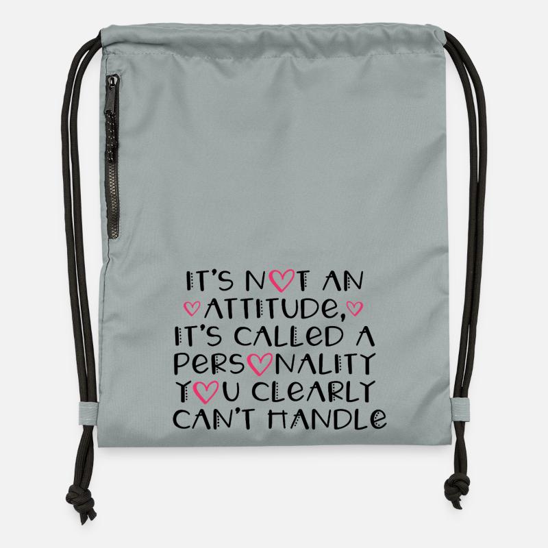 Ce n’est pas une attitude, c’est une personnalité drôle » - Sac à cordon en polyester recyclé - gris fer délavé
