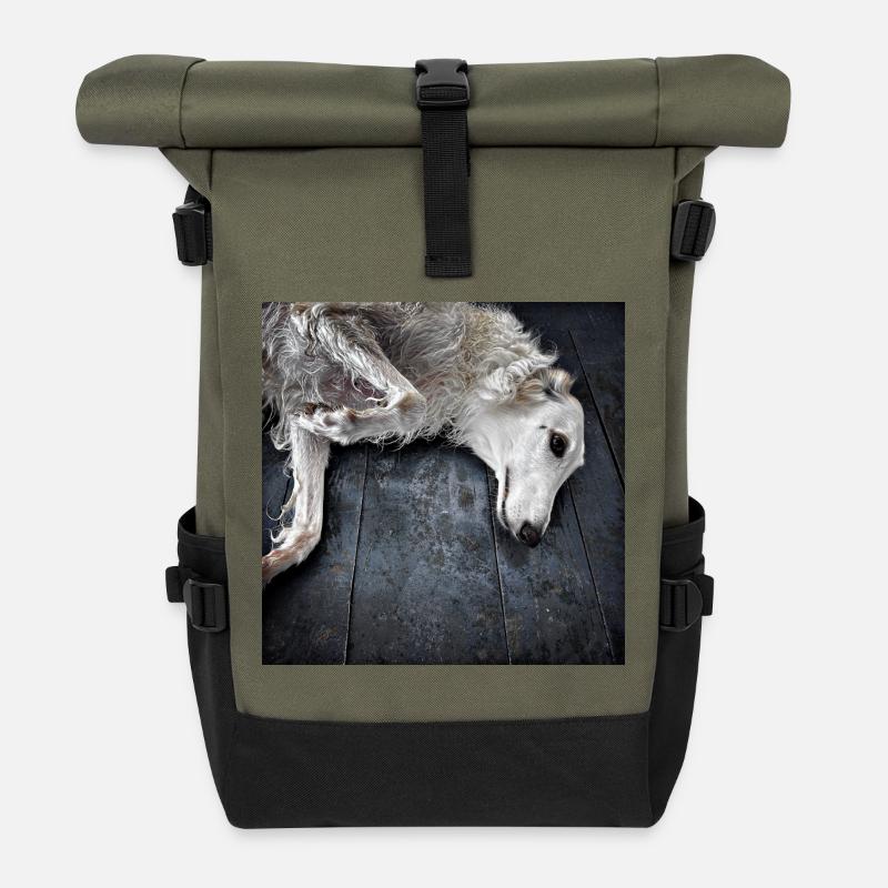 Weißer Windhund am Boden - Rolltop Rucksack - Olive/Schwarz