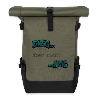 Graffiti „Einzig aber nicht artig“ Trendfarbe - Rolltop Rucksack - Olive/Schwarz - Vorne
