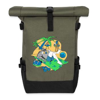 Entspannter Ritter am tropischen Strand - Rolltop Rucksack - Olive/Schwarz - Vorne