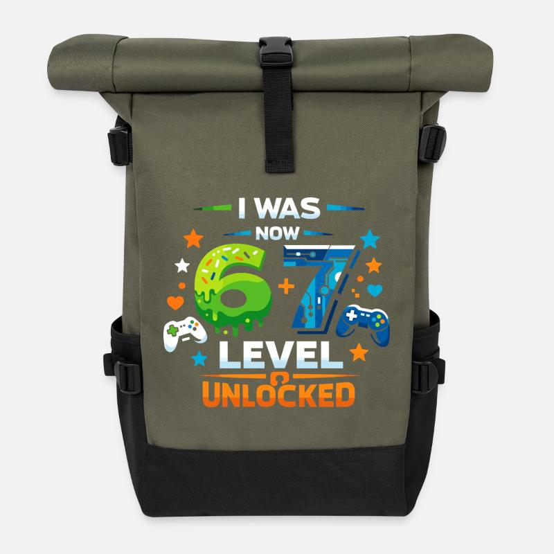 I was 6 Now Level 7 - 67 six seven - Rolltop Rucksack - Olive/Schwarz