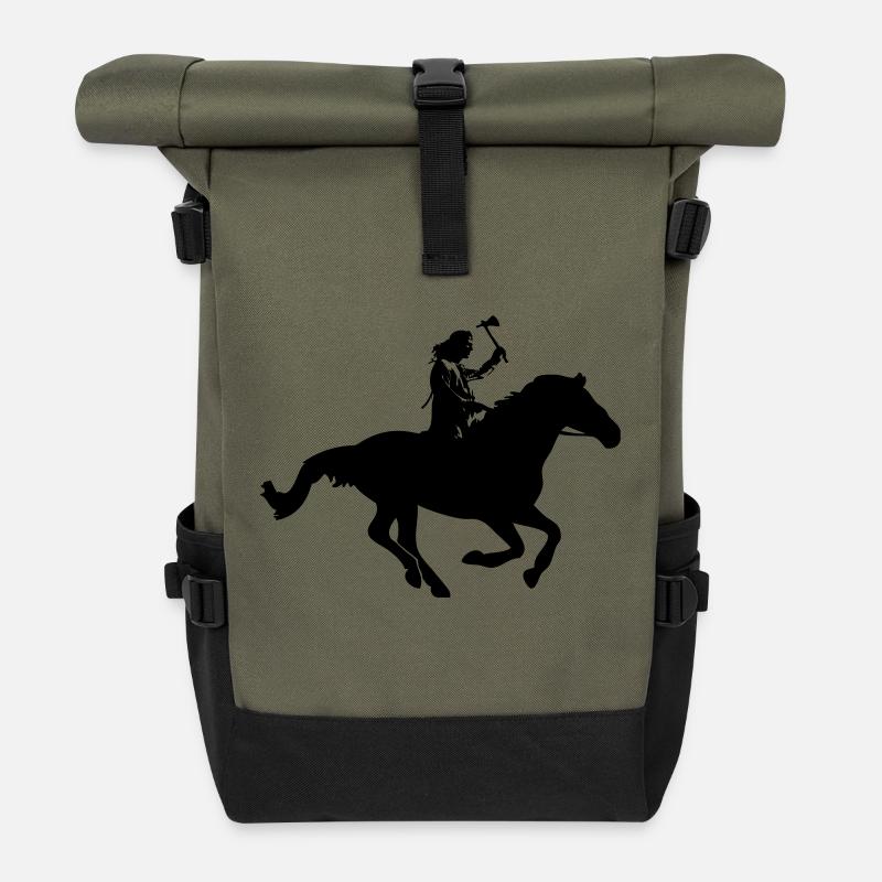 Indianer auf Pferd mit Tomerhawk - Rolltop Rucksack - Olive/Schwarz
