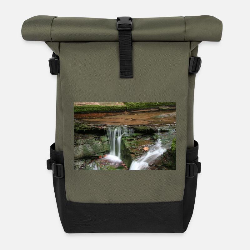 MONBACH IM NORDSCHWARZWALD - Rolltop Rucksack - Olive/Schwarz