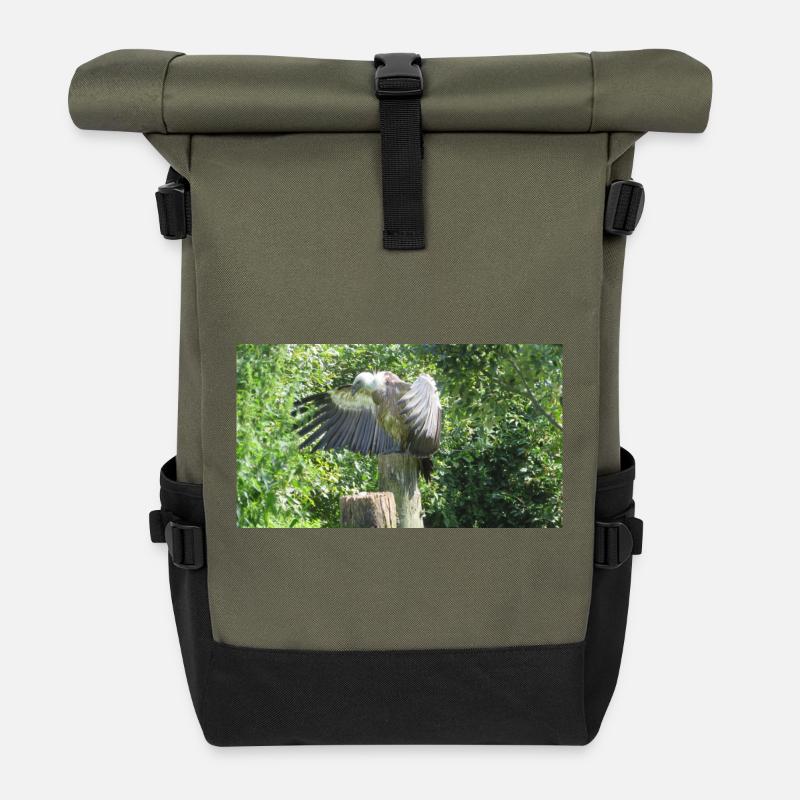 Beautiful big vulture with spread wings - Roll Top Backpack - olive/black