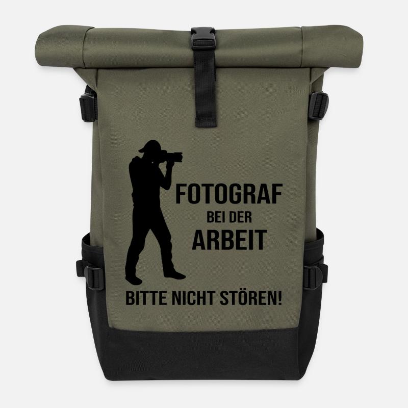 Fotograf bei der Arbeit - Rolltop Rucksack - Olive/Schwarz