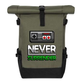 NEVER SURRENDER (Grün) + NES Controller - Gaming - Rolltop Rucksack - Olive/Schwarz - Vorne