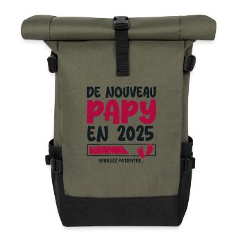 2025 wieder Opa - Rolltop Rucksack - Olive/Schwarz - Vorne