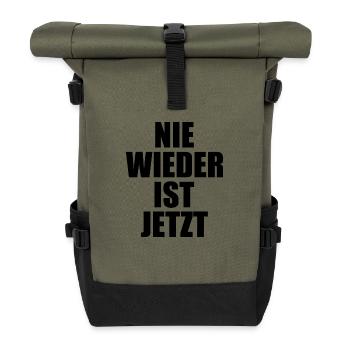 Nie wieder ist jetzt - Rolltop Rucksack - Olive/Schwarz - Vorne