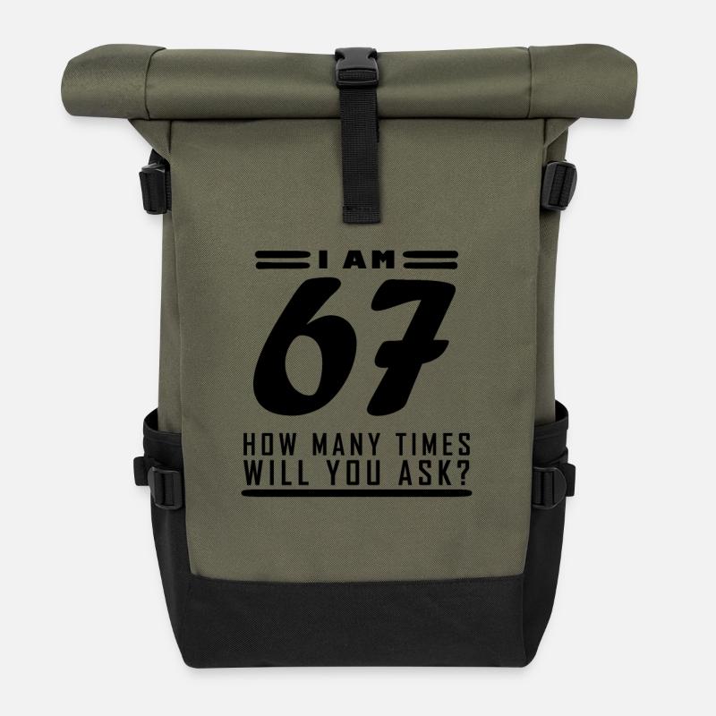 Ich bin 67 – 67. Geburtstag Geschenk - Rolltop Rucksack - Olive/Schwarz
