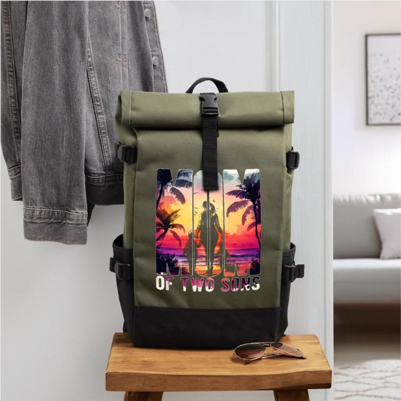 Mutter mit zwei Söhnen Muttertag Strand Mama Kind Rolltop Rucksack
