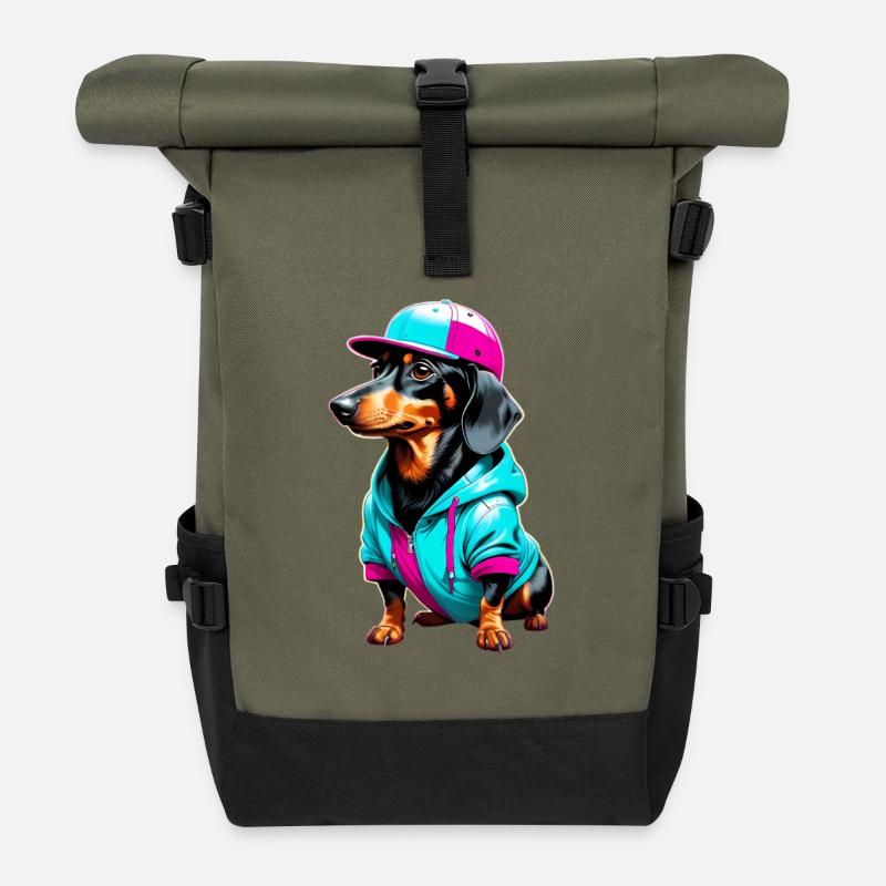 Teckel en sweat à capuche et casquette - Sac à dos roll top - olive/noir