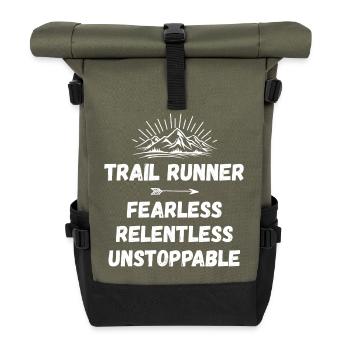 Trail Runner - Furchtlos. Unerbittlich. Unaufhaltsam. - Rolltop Rucksack - Olive/Schwarz - Vorne
