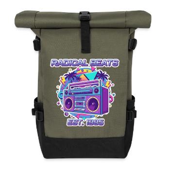 Radical Beats – 80er Jahre Retro Boombox Design - Rolltop Rucksack - Olive/Schwarz - Vorne
