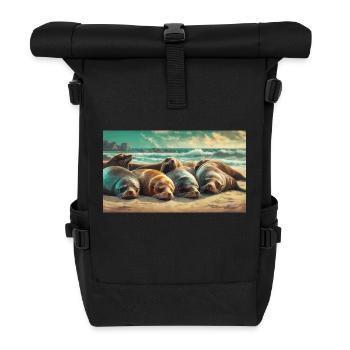Niedliche Tiere chillen – Seelöwe schläft am Strand - Rolltop Rucksack - Schwarz - Vorne
