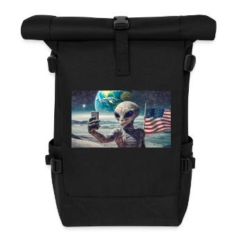 Grauer Außerirdischer auf der Mondoberfläche – Selfies machen - Rolltop Rucksack - Schwarz - Vorne
