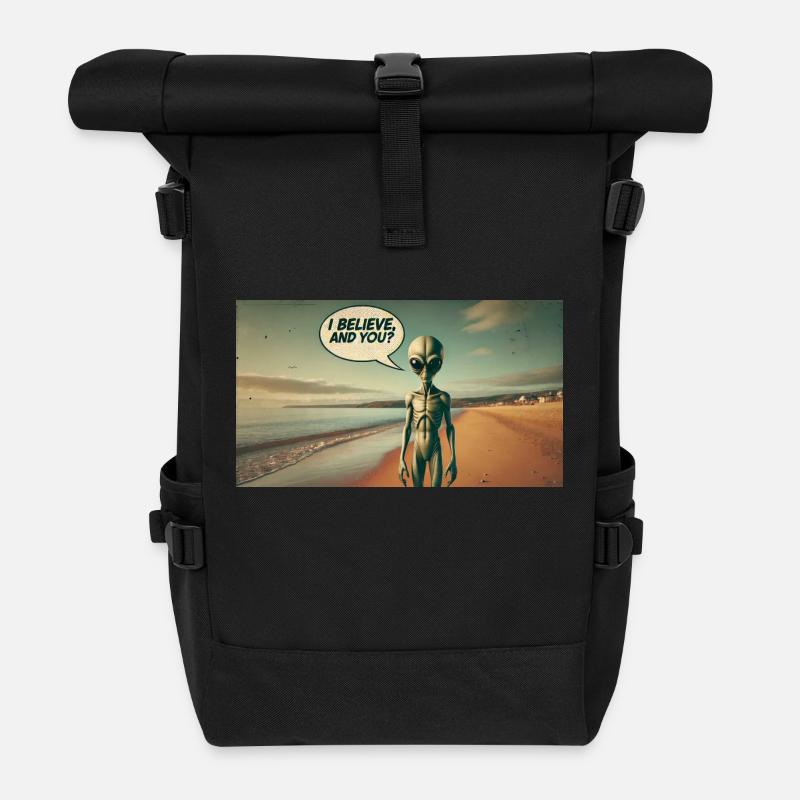 Alien am Strand - Rolltop Rucksack - Schwarz