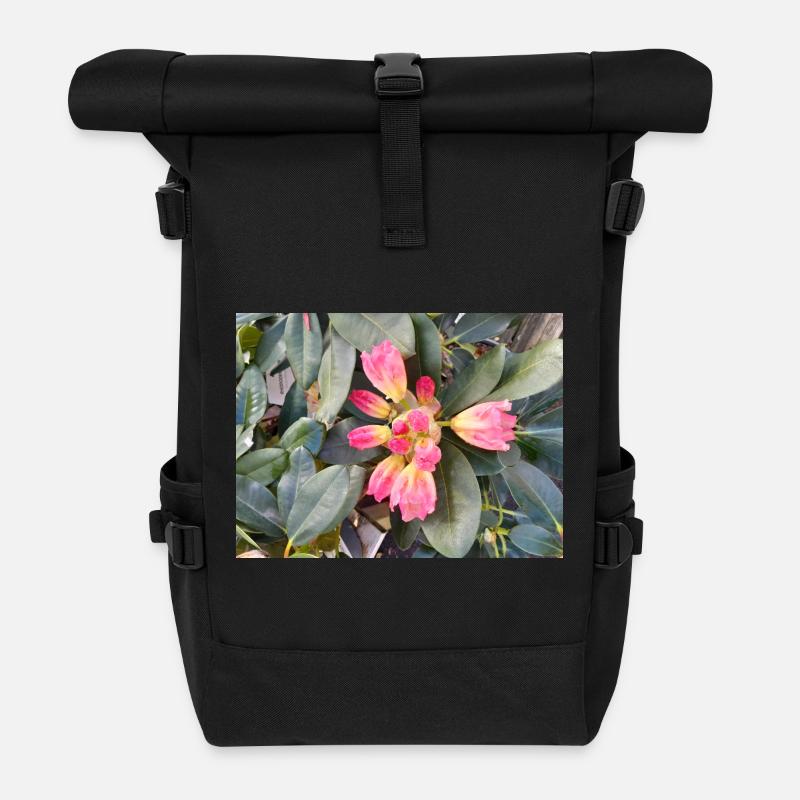 Orange-rosa Blüten auf grünem Laub - Rolltop Rucksack - Schwarz